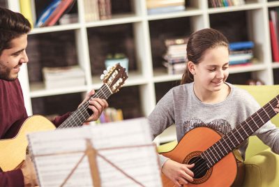 Guitar Classes by Royal Music Institute